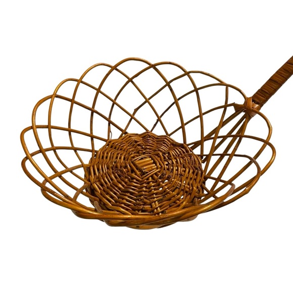 VINTAGE! Boho Natural Woven Round Wicker Fruit Basket With Handle Yugoslavia - Picture 3 of 12